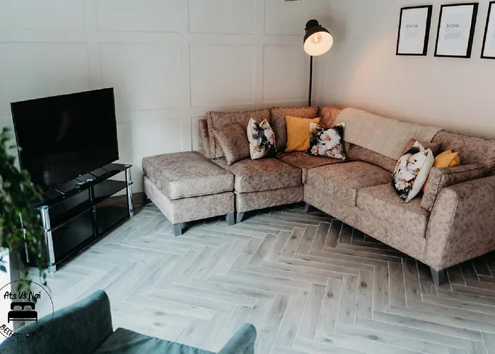 Stylish Belfast City Centre 2 Bedroom Apt Free Parking