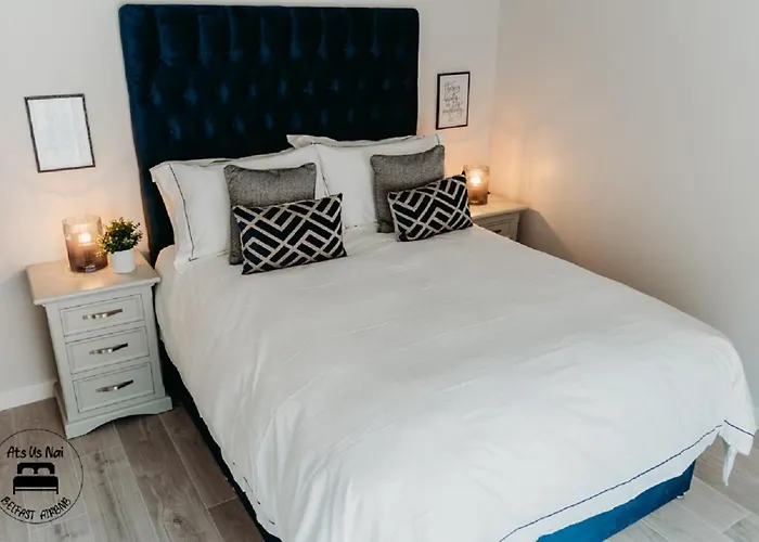 Stylish Belfast City Centre 2 Bedroom Apt Free Parking