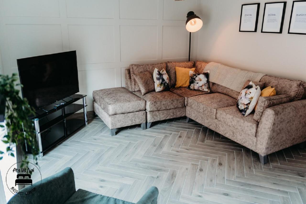 Stylish Centre 2 Bedroom Free Parking Apartment