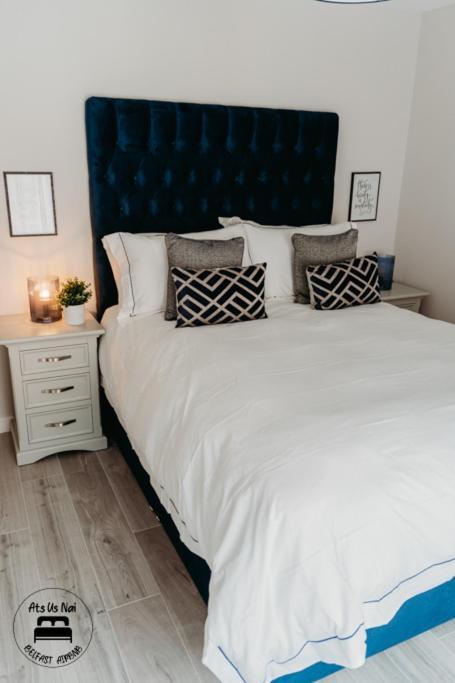 Apartment Stylish Centre 2 Bedroom Free Parking *